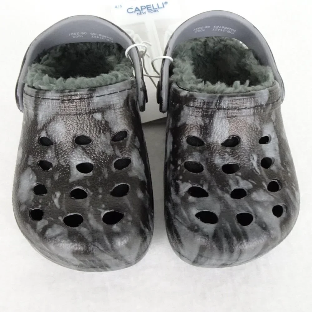 Capelli Camo Shoe Clog Muck Slip On Gray Lined Size 4 -5 Boys